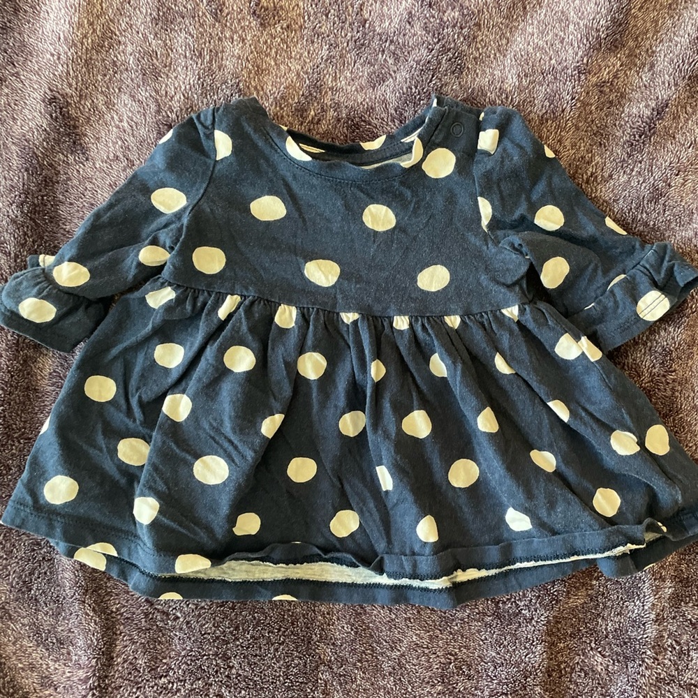 Baby gap baby peplum shirt, size 0-3 months